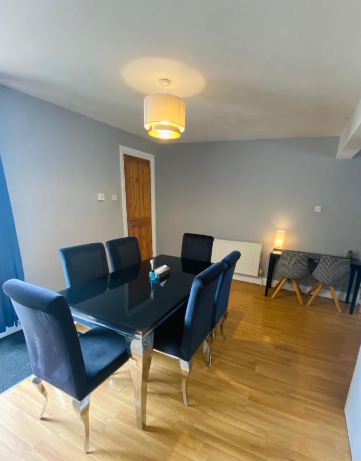 Medway Getaway - 3 Bed Home With Luxury Bathroom Chatham  Ngoại thất bức ảnh